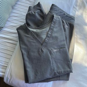 Figs graphite jogger set